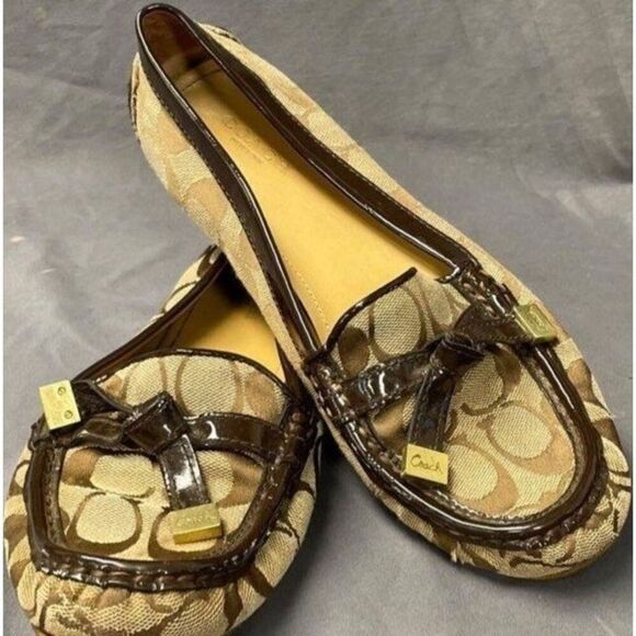 EUC Coach Frida Driving Loafer Slip-on Size8.5 Brown Patent Leather w/Brown Mono - Picture 3 of 6